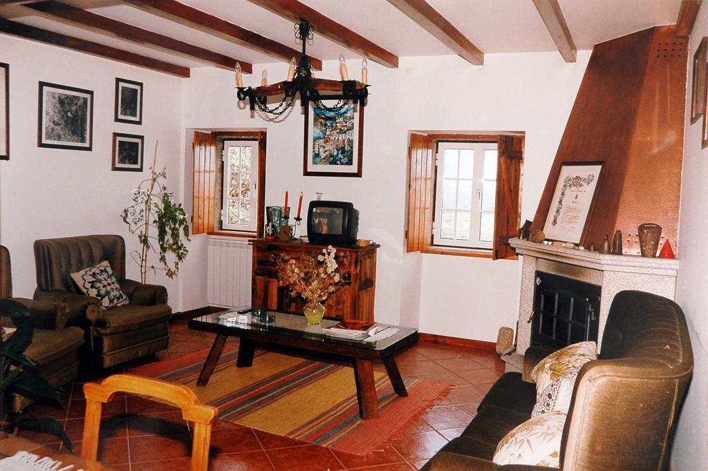 Quinta Do Vale Sanguinho Villa Seia Bilik gambar