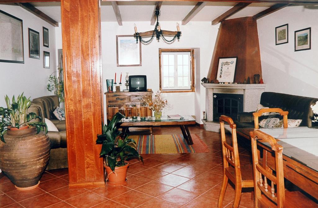 Quinta Do Vale Sanguinho Villa Seia Bilik gambar